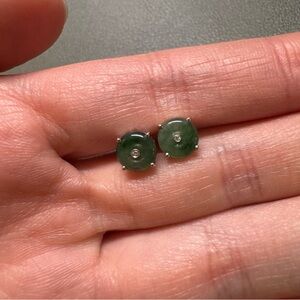 Elegant Green Stud Earrings